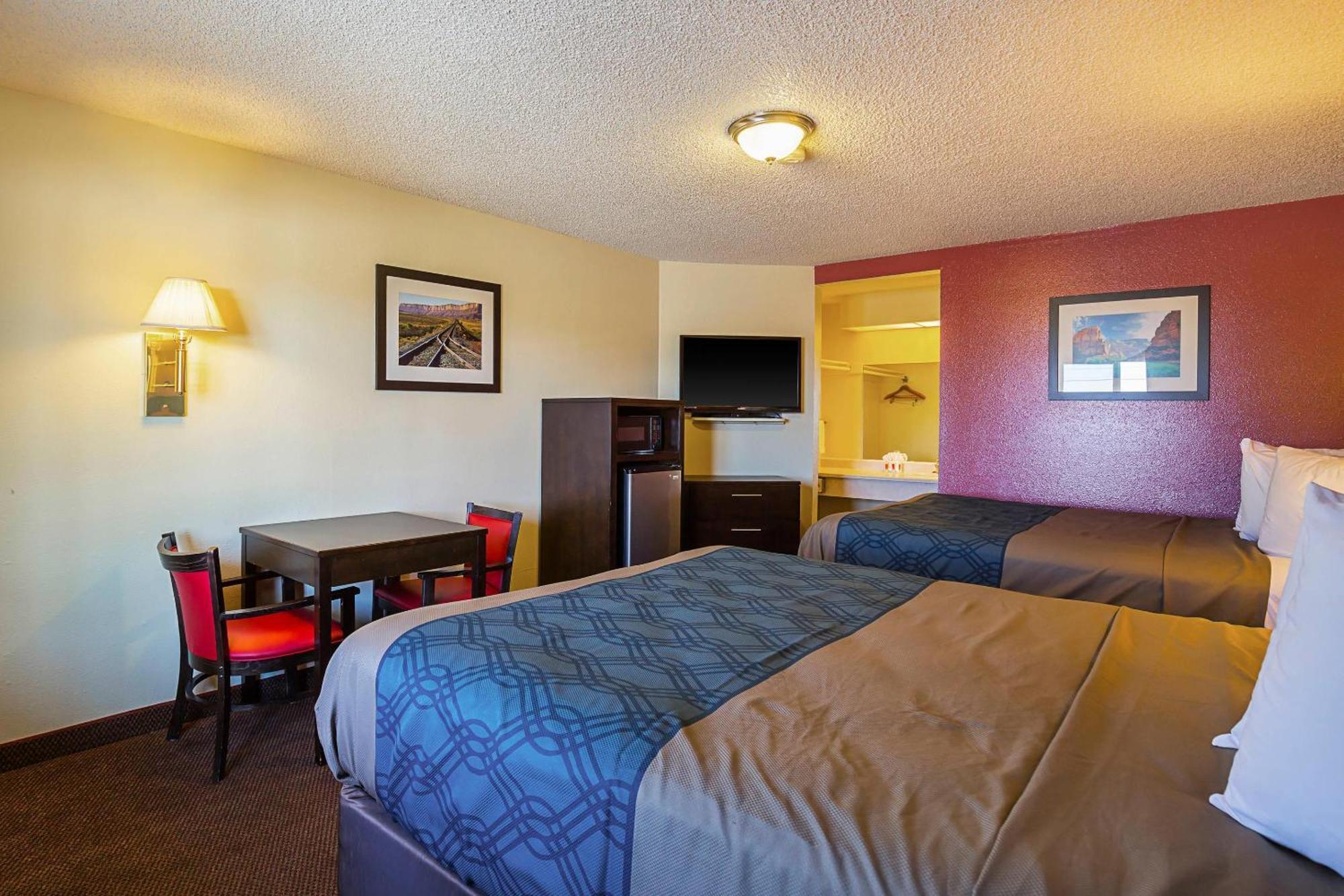 Queen Room with Two Queen Beds - Non-Smoking